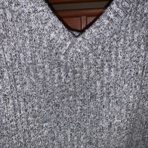 American Eagle Outfitters Tops - American Eagle Grey Tank Top American Eagle Outfitters Tops - American Eagle Grey Tank Top